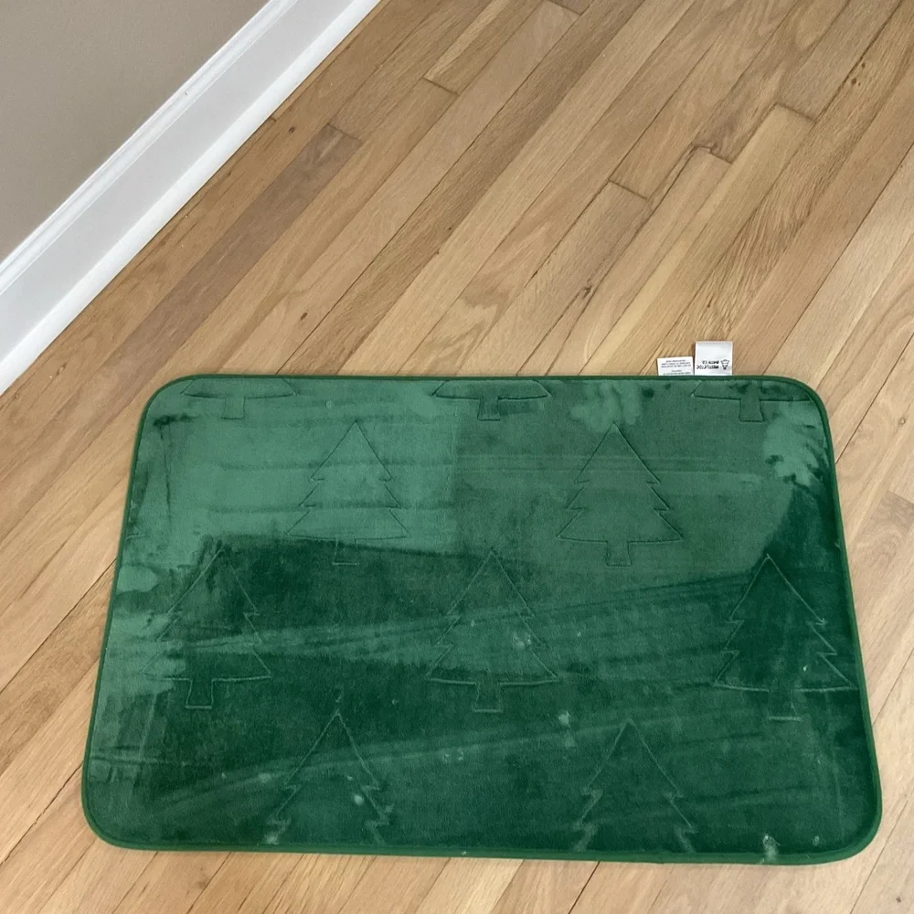 Christmas Tree Bath Mat
